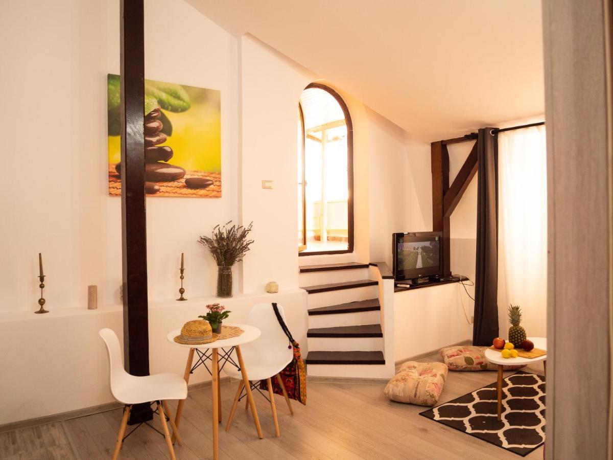 One Love Terrace Apartment Bukarest Exterior foto